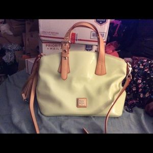 Dooney & bourke key lime bag